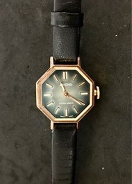古董瑞士英納格 一口價$800 (60/70年代產品)機械上鏈女裝腕錶 Real Vintage Swiss Enicar Lady Watch:  100% Original 超靚原裝罕有八角形藍绿色錶面，Star Jewels 原裝英納格上鏈機蕊，超新淨八角形包金錶殼直徑22mm，原裝英納格包金錶帶扣配上真皮錶帶，運作正常。