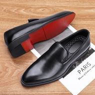 รองเท้าโลฟเฟอร์ผู้ชายจาก YCYING สีแดงสีทึบ PU ธุรกิจลำลองปาร์ตี้ประจำวันอเนกประสงค์รองเท้าชุดเดรส Ringan Klasik