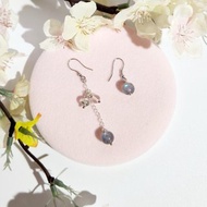 優雅清新 - 天然藍光灰月光石/滿天星千層塔綠幽靈/白水晶耳環