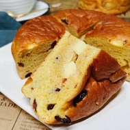 Miamado Panettone Traditional Flavor Christmas Bread Cake European Style Sweet Snack from Mainland C