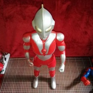 大膠超人  、no popy大膠 、超人錢罌、蜘蛛俠 大膠、膠公仔玩具、脆膠玩具、收藏品、__________________🌟〔註：☆大膠超人錢罌  及  紅色缸瓦瓷器超人擺件、同.蜘蛛俠大膠己售☆