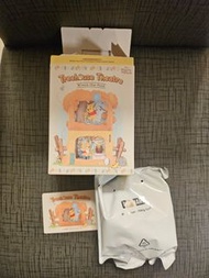 Popmart winnie the pooh 小熊維尼 樹屋 盲盒 （飛向蜂蜜樹）