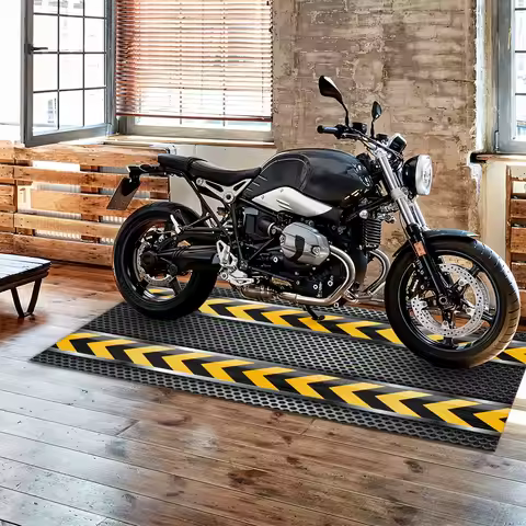 VIKAMA Honeycomb-Patterned Yellow Metal-Finish Carpet with Double Yellow Arrow Design, Racing Motorc