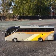 State Golden Dragon Hagrid Bus Traveler Car Model 1: 42 Bus Bus Bus Alloy Model