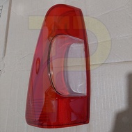 NẮP ĐÈN HẬU ISUZU DMAX 06-12