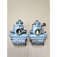 YAMAHA RD125DX CARBURETOR LEFT AND RIGHT USED 1H7-14101-00. SELL AS PARTS.PLS REFER PHOTO RED CIRCLE