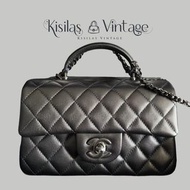 Chanel Lambskin so black Handel
