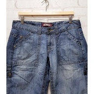 (W22) Men's DENIM Cotm Jeans Shorts Waist 36" Hips 38" Length 22" Leg Bottom 10" (Size 10/EUR 38)