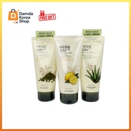 [The FACE Shop] Herb Day 365 Master Blending Foaming Cleanser