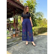 Miss's Pants With A Circle Embroidery Navy Blue Cotton Handmade