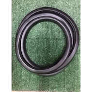 Rear Windscreen Rubber Cw454 CW520