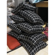Sofa pillow measuring 40X40 CM