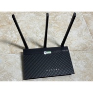 (Old product) ASUS RT-AC53 750mbps dual-band wifi transmitter