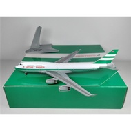 Official Version without Antenna JC OEM Rash 1: 400 Cathay Pacific Airlines B747-400 VR-HOP Alloy