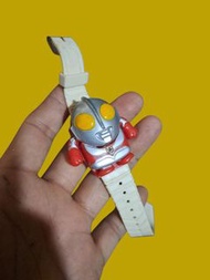 咸蛋超人 吉田 懷舊80年代電子手錶一隻 ！ultraman