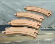 SECOND HAND 4 Thanh ray đường ray xe lửa gỗ IKEA nguyên khối chính hãng
