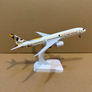 Etihad Airways Airplane Model B787 Registration A6-BLP