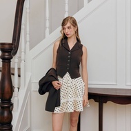 Penelopia Wannar Vest เสื้อกั๊กรุ่นใหม่โทนสีพื้นงานคอปก