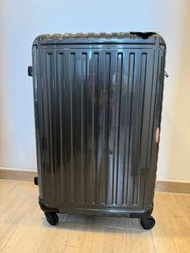 全新mendoza 29”行李箱luggage輕身耐用