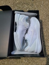 KOBE 8 PROTRO HALO TRIPLE WHITE