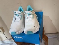 HOKA Bondi 7 緩震跑鞋