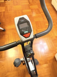 OTO健身單車