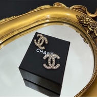 chanel 香奈兒 CC LOGO 珍珠 耳釘 耳環 耳針 耳飾