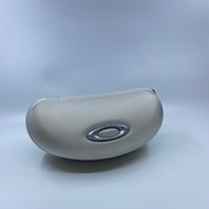 Oakley 太陽眼鏡盒