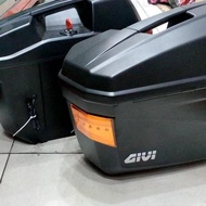 Side Box Givi e22NS turn signal lamp Original