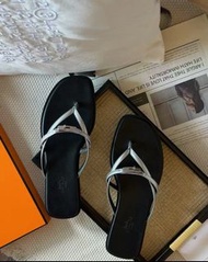 Hermes Miss Sandal • Hermes Kelly sandal，Hermes銀色人字拖拖鞋36.5