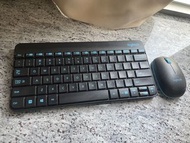 Logitech USB 藍牙無線小型鍵盤加滑鼠 Logitech USB Wireless Keyboard and Mouse Combo