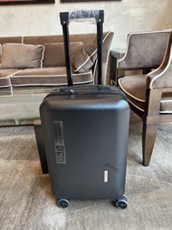New： 20 inch luggage for handcarry ； 20 吋行李箱 55 x 35 x 23cm