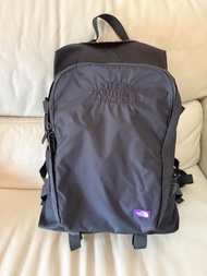 The North Face 紫標（Purple Label） 的黑色雙肩 旅行背包 背囊