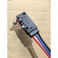Silver Dot Waterproof Stroke Limiter Switch with Cable G5W11 Small Micro-Action Roller Normally Open