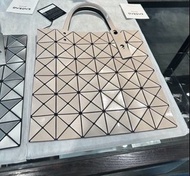 特價❗️Issey Miyake Bao Bao beige handbag 三宅一生 經典 六格 奶茶色 米色 手袋 包包 tote bag shopping 日本專門店