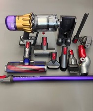 （終身售後）Dyson digital slim fluffy extra 無線吸塵機/v10slim限量版，保證原裝正品， 整套經深度清潔消毒，電池續航45mins以上，吸力強勁，安全穩定性高，有門