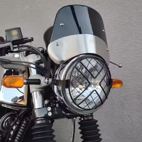 Universal Motorcycle Windshield Windscreen Wind Deflector For Yamaha XSR For Royal Enfield Triumph