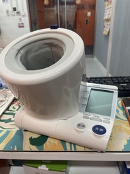 OMRON HEM-1000 電子血壓計