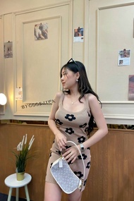 🌈 SpinnyHouse 🌈 มินิเดรสไหมพรม สายคล้องคอ🧡💚💜ผ้าร่องแต่งแหวกขา ทรงคล้องคอเว้าหลัง งานเดรสแอบแซ่บ รุ่น