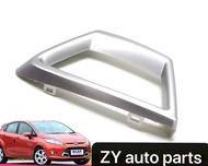 Fiesta กระจังหน้าระบายอากาศสำหรับ Ford Fiesta Sport Hatchback/sedan 2009 ~ 2012กันชนหน้าหม้อน้ำ Cent