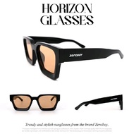 LOOKER-  SUNGLASSES แว่นตากันแดดสีดำ พร้อมกล่องพลีเมี่ยม  จากแบรนด์ลุคเกอร์ พร้อมส่ง