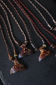 龜甲寶螺鯨魚尾項鍊—秋冬美拉德特別版