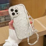 เคสโทรศัพท์ลายลูกไม้หลากสีพิมพ์ลายเนื้อครีมใสพร้อมสายรัดข้อมือแบบนิ่มสำหรับ IP17/IP17PROMAX/Iphone16