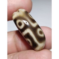 Thien Chau, dzi stone, old dzi with 6 eyes
