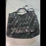 ISSEY MIYAKE 三宅一生 BAOBAO ROCK幾何真皮幾何方格兩用托包