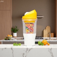 Portable Milk Cereal Crunch Cup Dishwasher-Safe Plastic Cup For Home/Office
