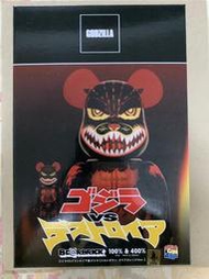 【五角夢想】(現貨供應中) 日版 BE@RBRICK 400% &amp; 100% 哥吉拉 vs 戴斯特洛伊亞 紅蓮哥吉拉