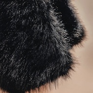 Banana Republic black fury scarf 黑色毛圍巾