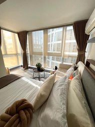 Pangsapuri 50 m² dengan 1 bilik tidur dan 1 bilik mandi peribadi di Santolan (Funky HQ - 1BR Eastwoo