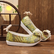 Flying Single Shoes Cloud Toe Beaded Ancient Style Retro Flat Heel Dengyun Shoes Cloud Toe Shoes Anc